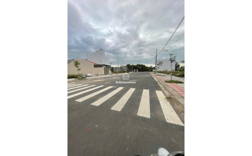 Bán đất mặt tiền đường số 4 TĐC Ngọc Hiệp – 107,5m² – đường 20m – hướng Nam